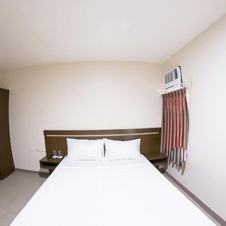 Emerald Suites Cdo Cagayan de Oro Kamer foto